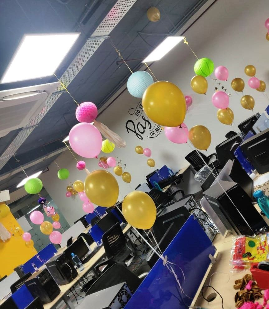 Balloon Decoration in Office